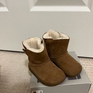 Toddler Ugg boots tan with rubber sole